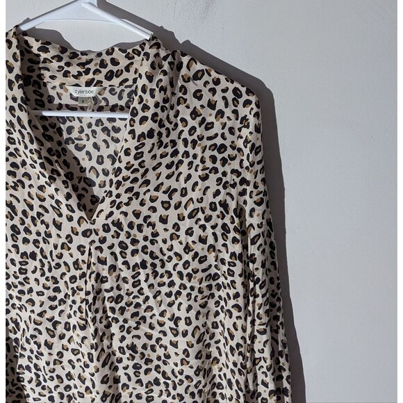 Tyler Boe Leopard Split Neck Long Sleeve Blouse Shirt Women's Size Small - Picture 3 of 6